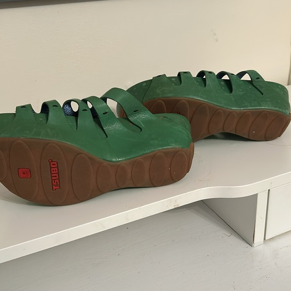 TSUBO Green slip on platform sandals - Picture 3 of 7